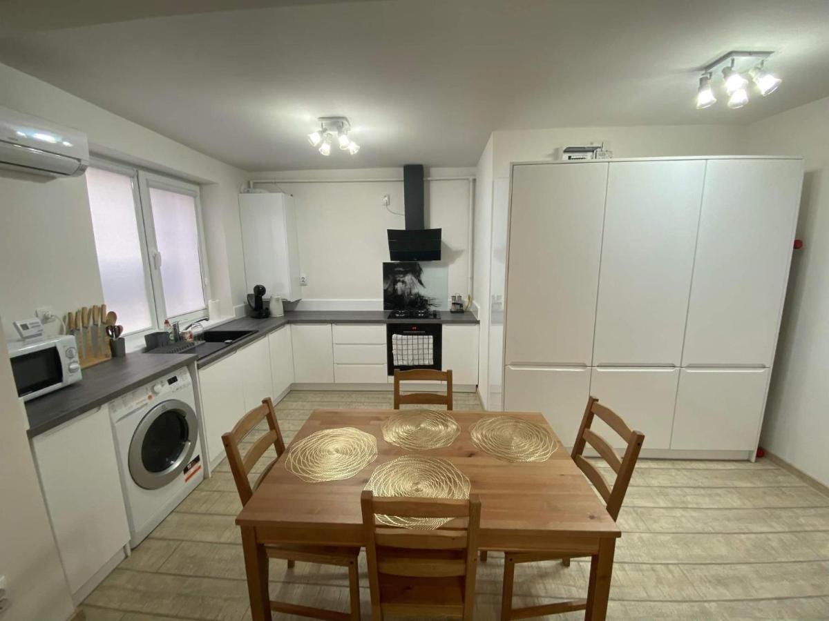 The Best Apartament Central Hunedoara Luaran gambar